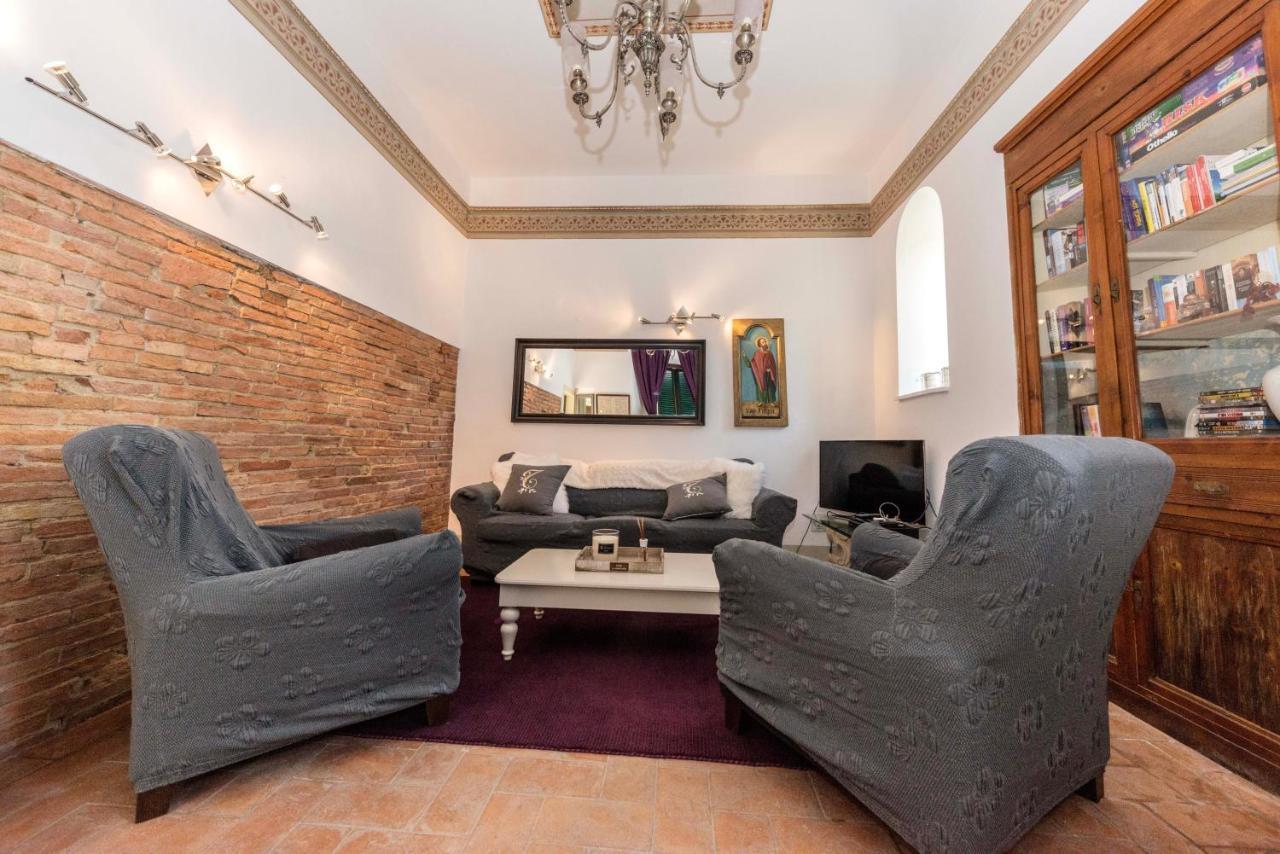 Casa Del Priore Usigliano Exteriér fotografie